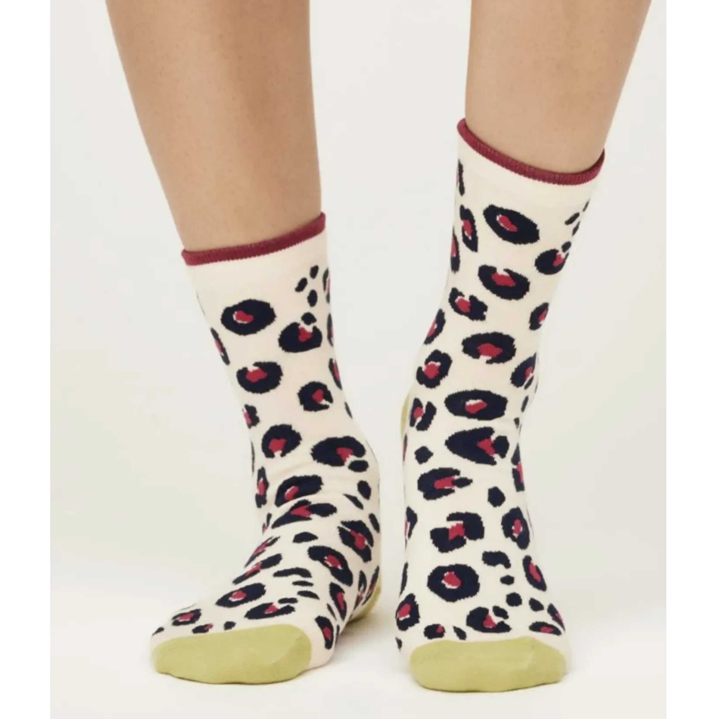 THOUGHT LEOPARD PRINT GOTS ORGANIC COTTON SOCKS CREAM SPW731